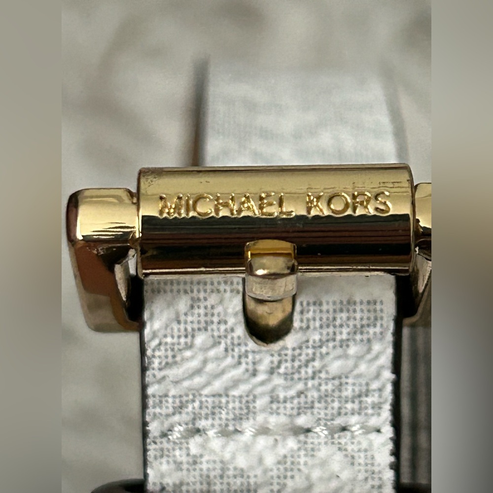 Michael Kors belt